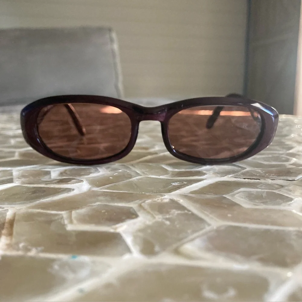 NEW!  Chianti 90s babydoll oval sunglasses